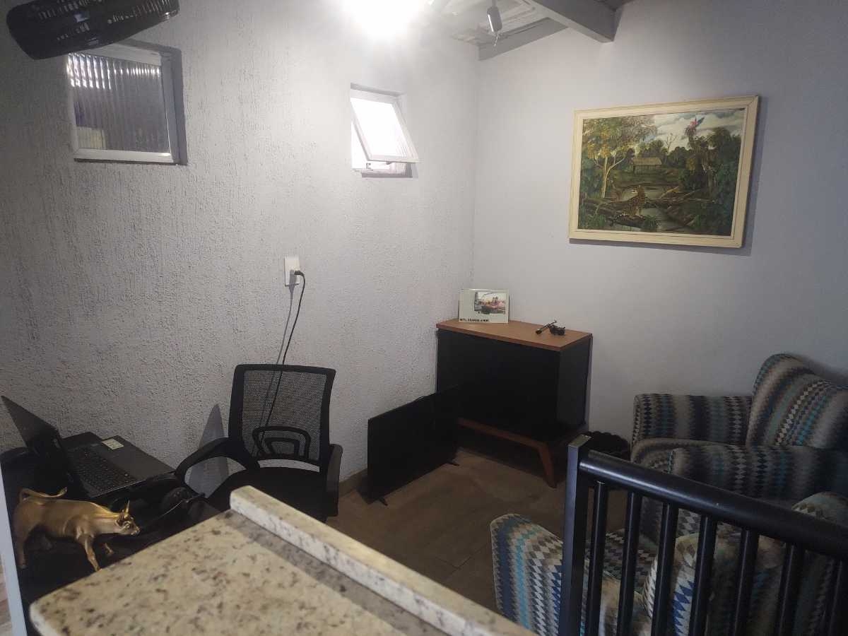 Casa, 4 quartos, 270 m² - Foto 23