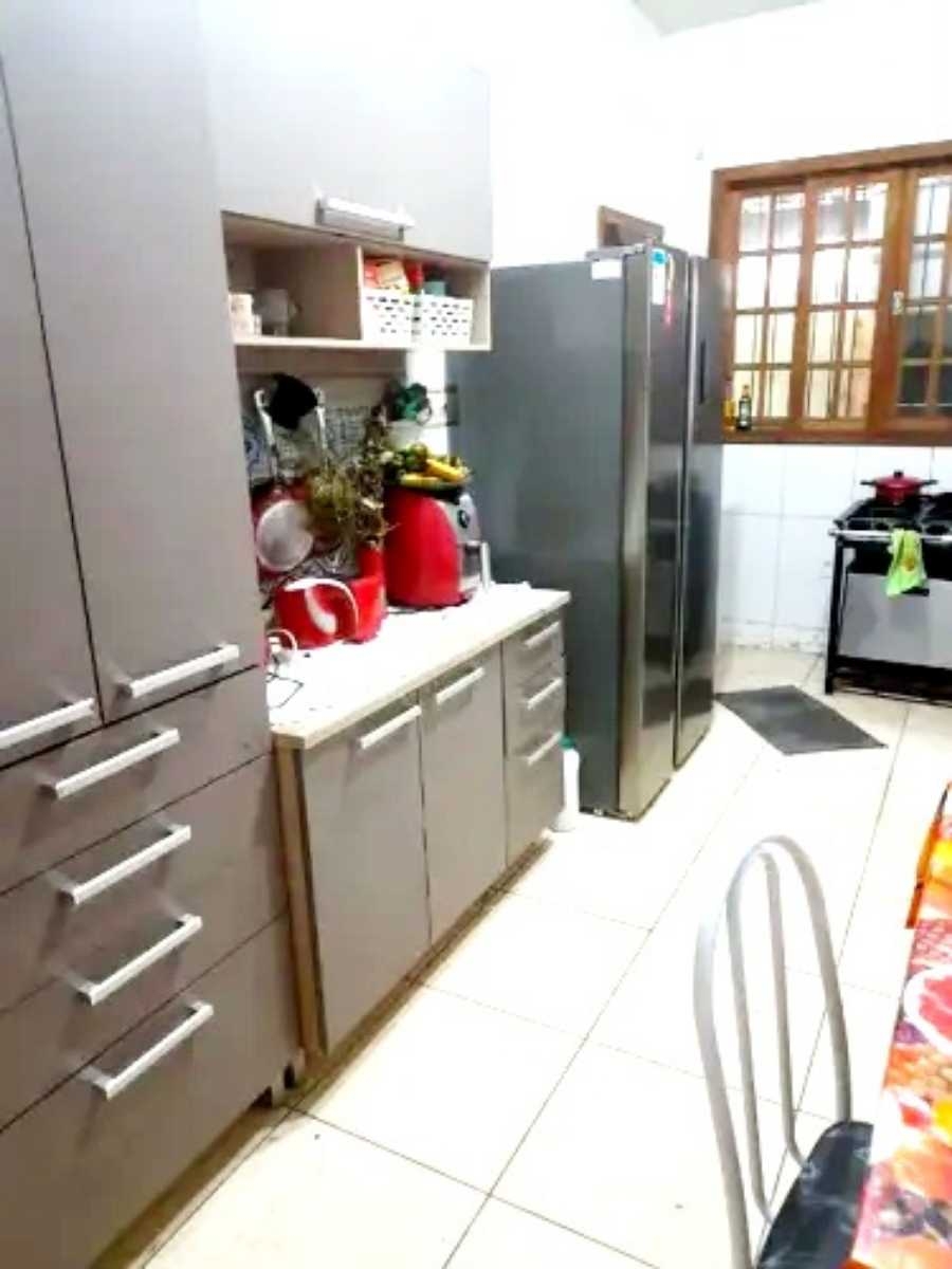 Casa, 3 quartos, 260 m² - Foto 24