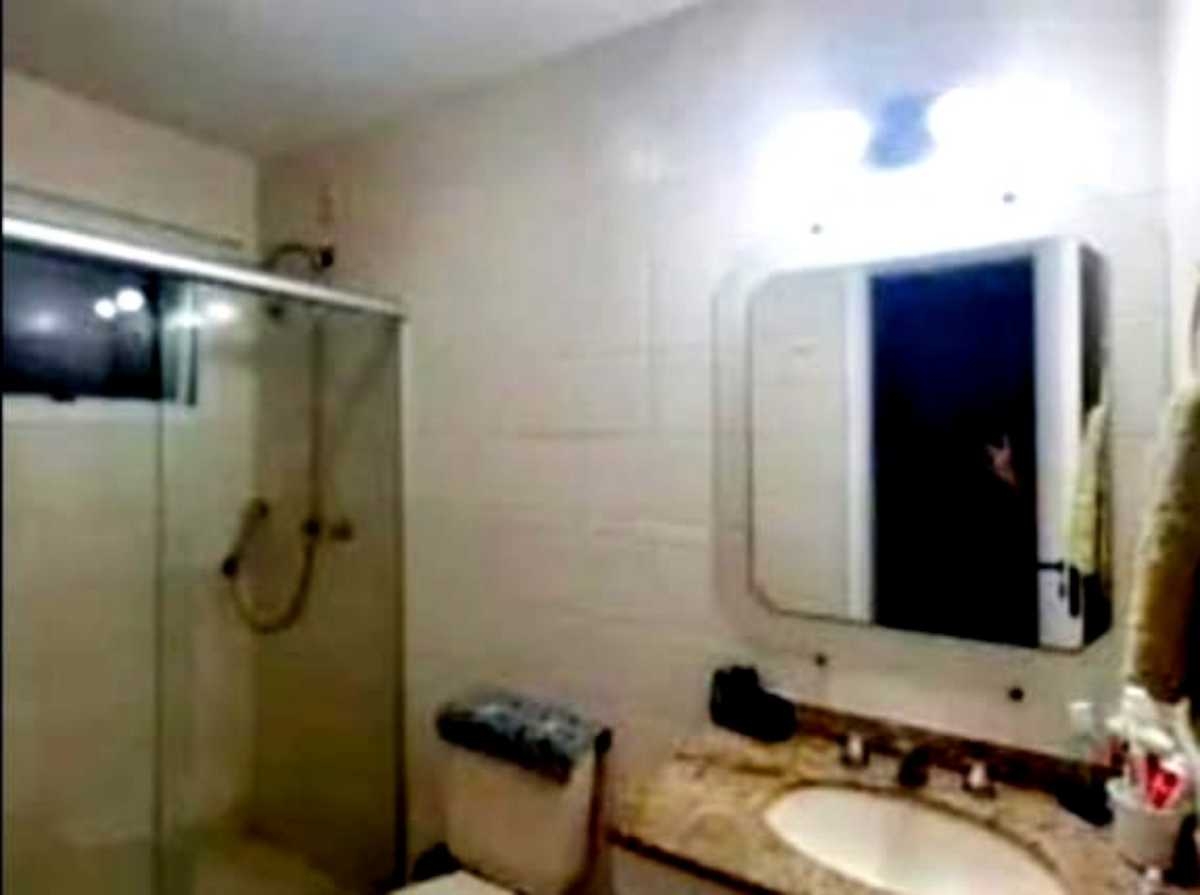 Casa à venda com 3 quartos, 100m² - Foto 4