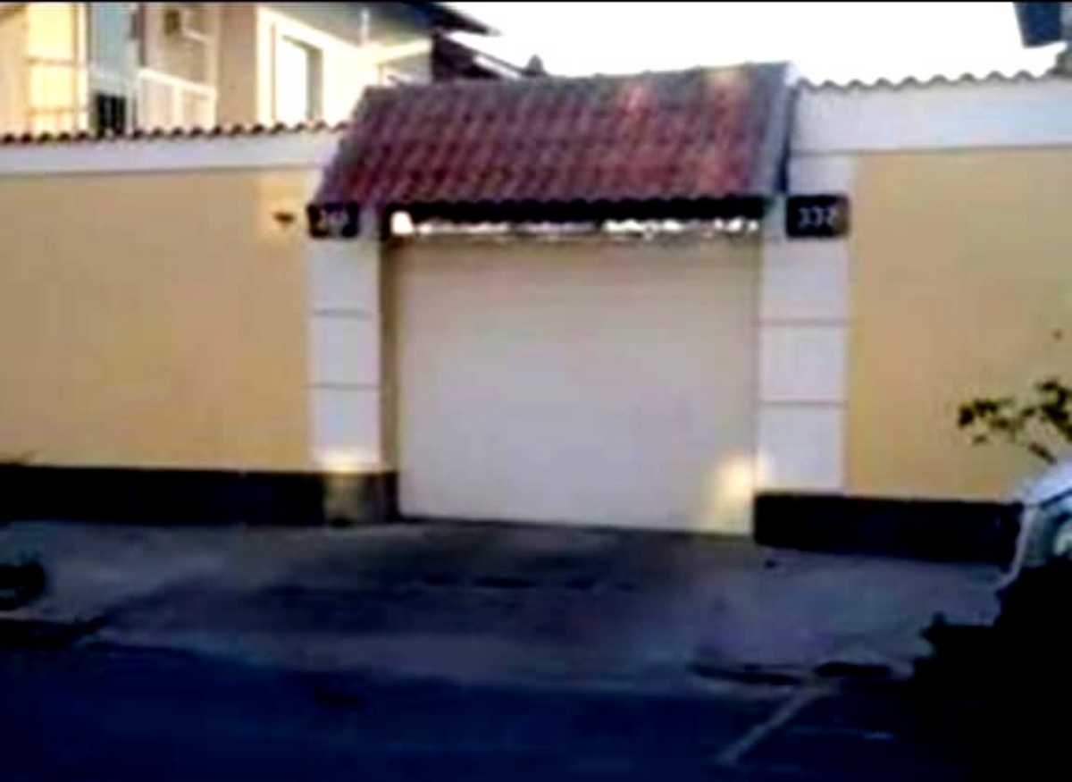Casa à venda com 3 quartos, 100m² - Foto 14