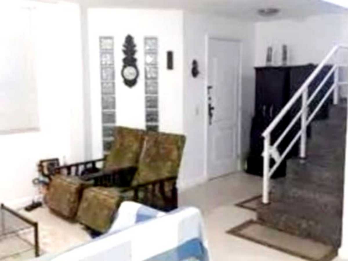 Casa à venda com 3 quartos, 100m² - Foto 25