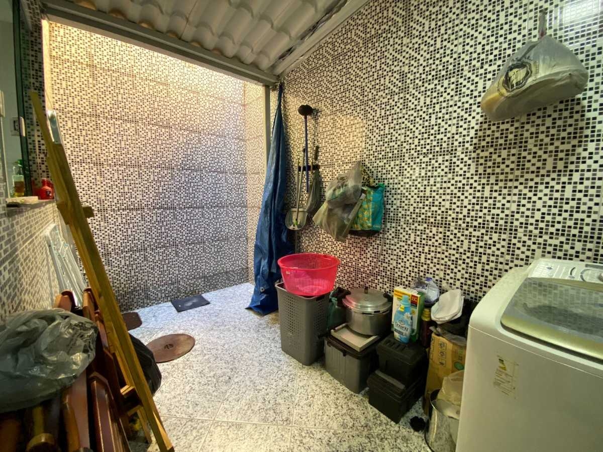 Casa à venda com 2 quartos, 72m² - Foto 18