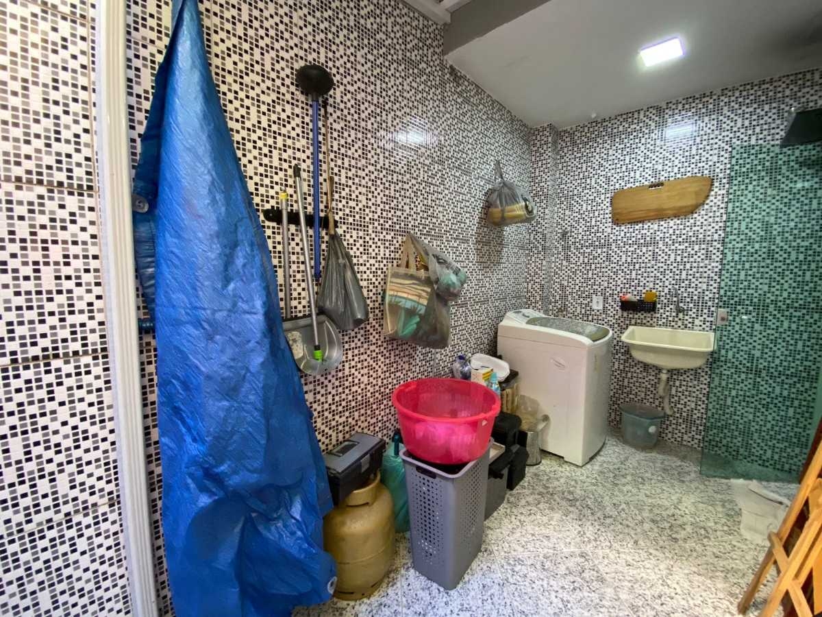 Casa à venda com 2 quartos, 72m² - Foto 19
