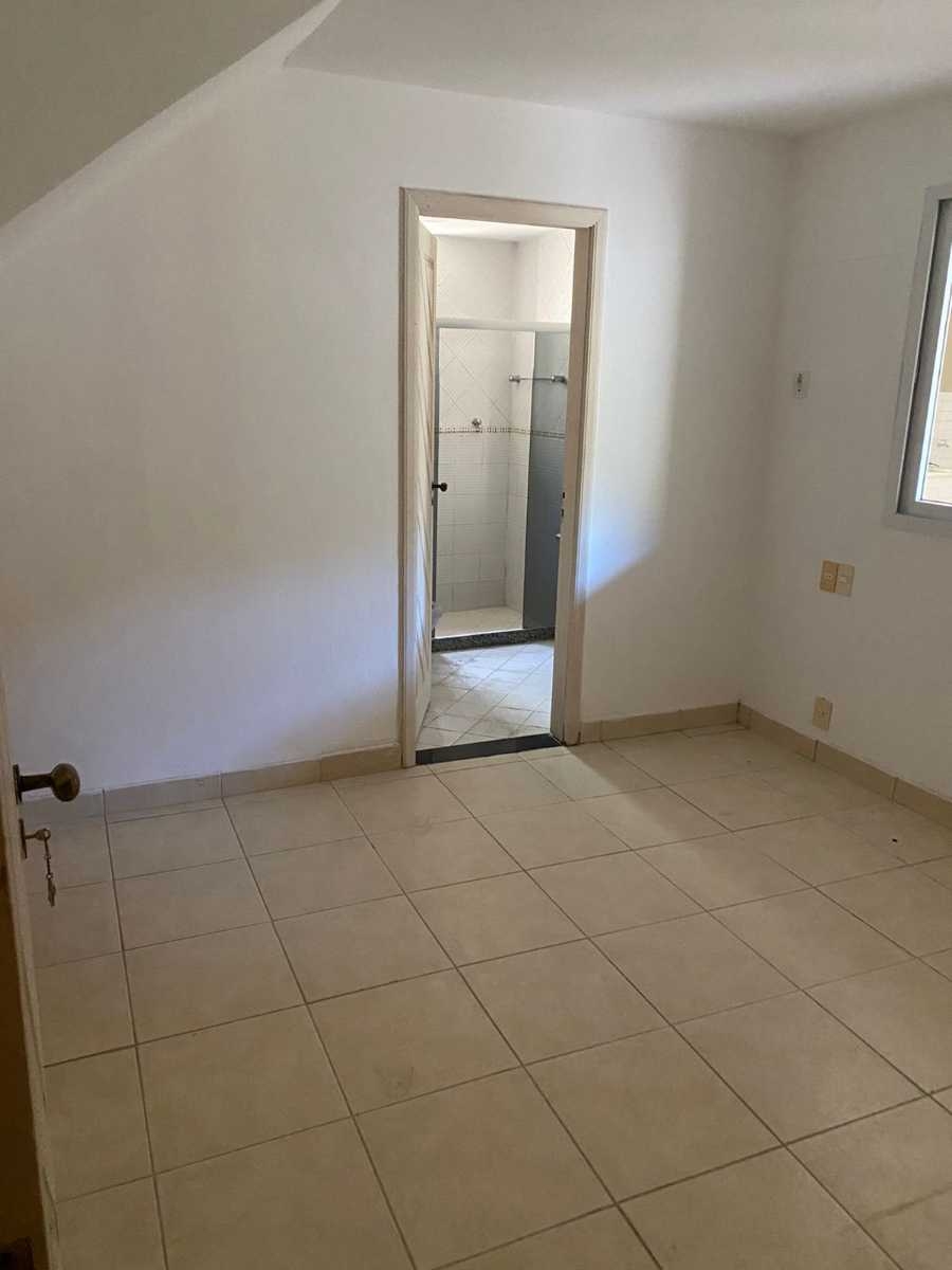 Casa à venda com 6 quartos, 450m² - Foto 4