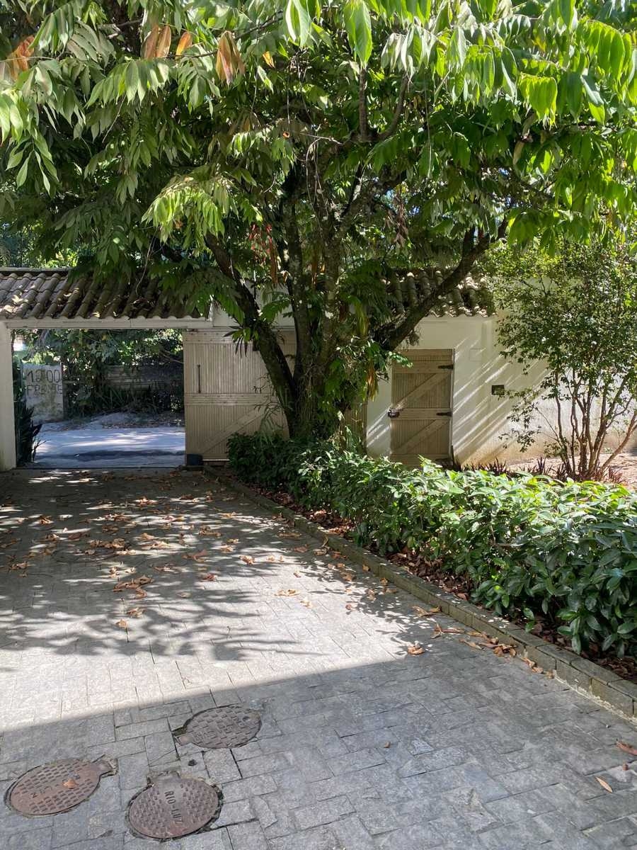 Casa à venda com 6 quartos, 450m² - Foto 5