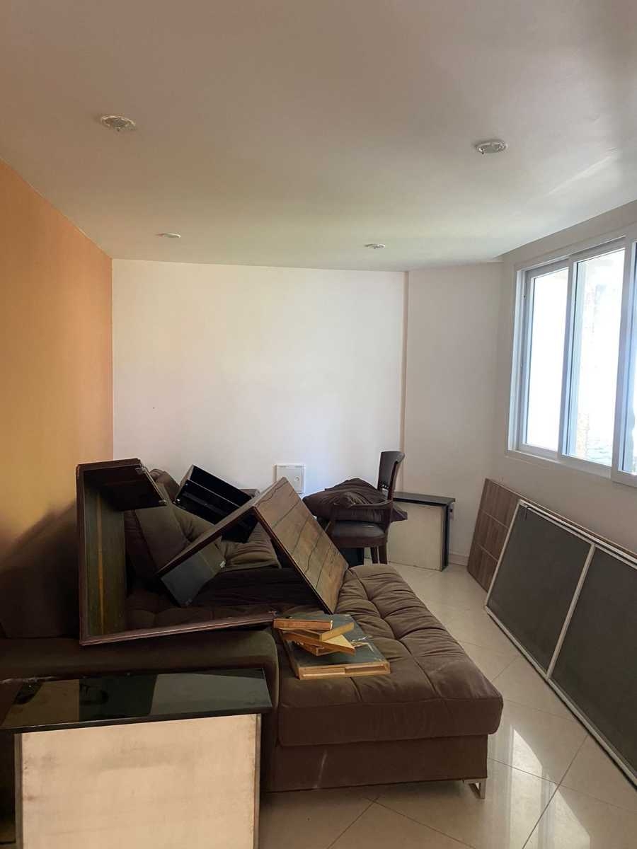 Casa à venda com 6 quartos, 450m² - Foto 14