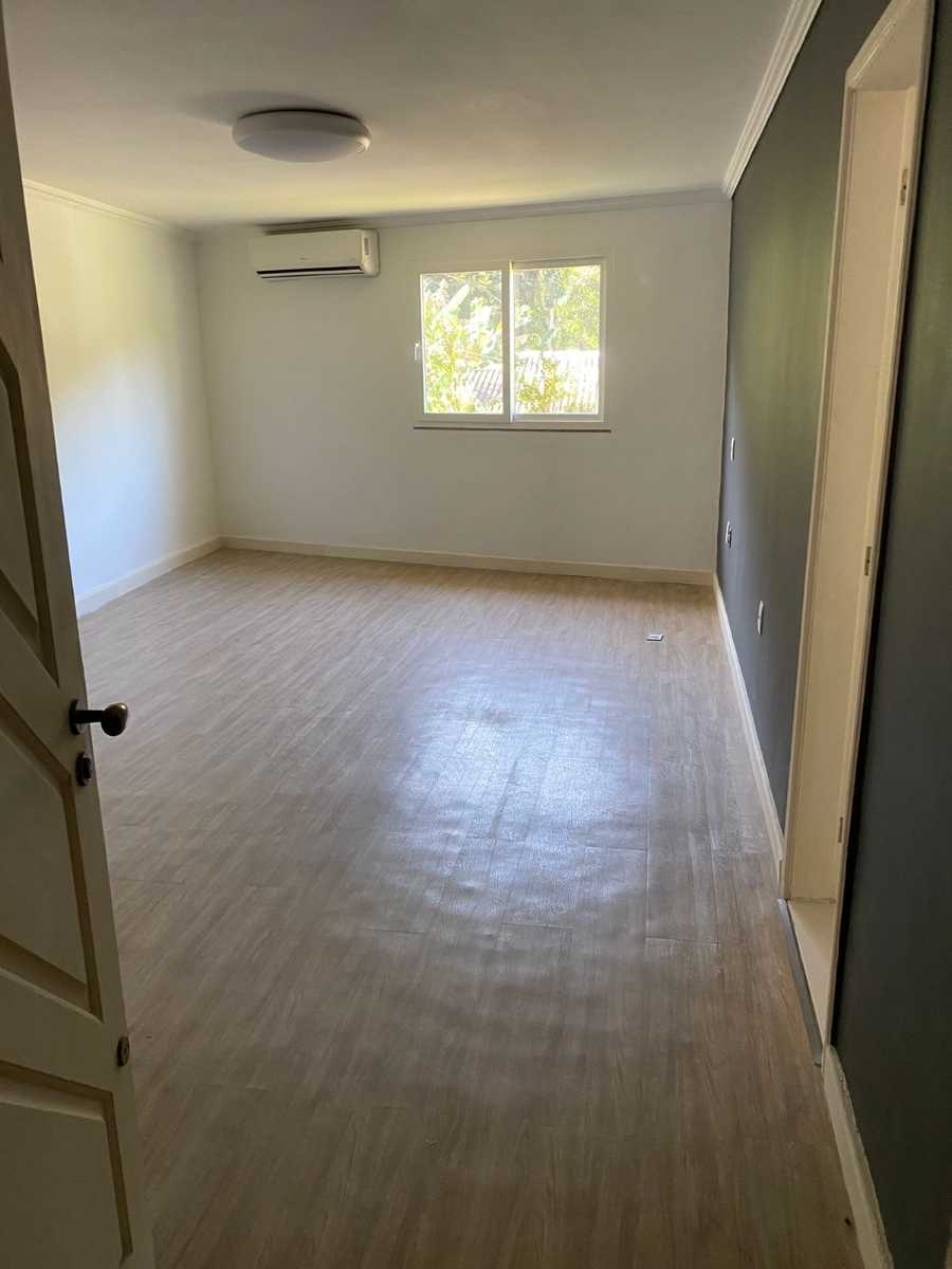 Casa à venda com 6 quartos, 450m² - Foto 25