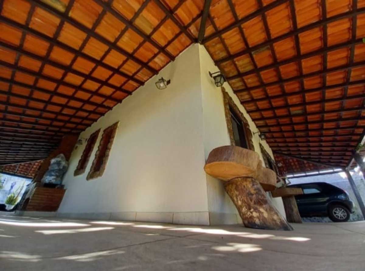 Casa à venda com 3 quartos, 360m² - Foto 10
