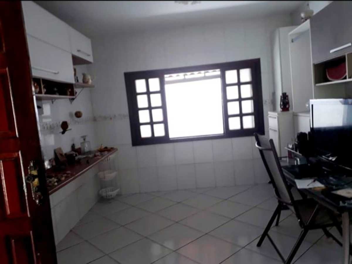 Casa à venda com 3 quartos, 360m² - Foto 13