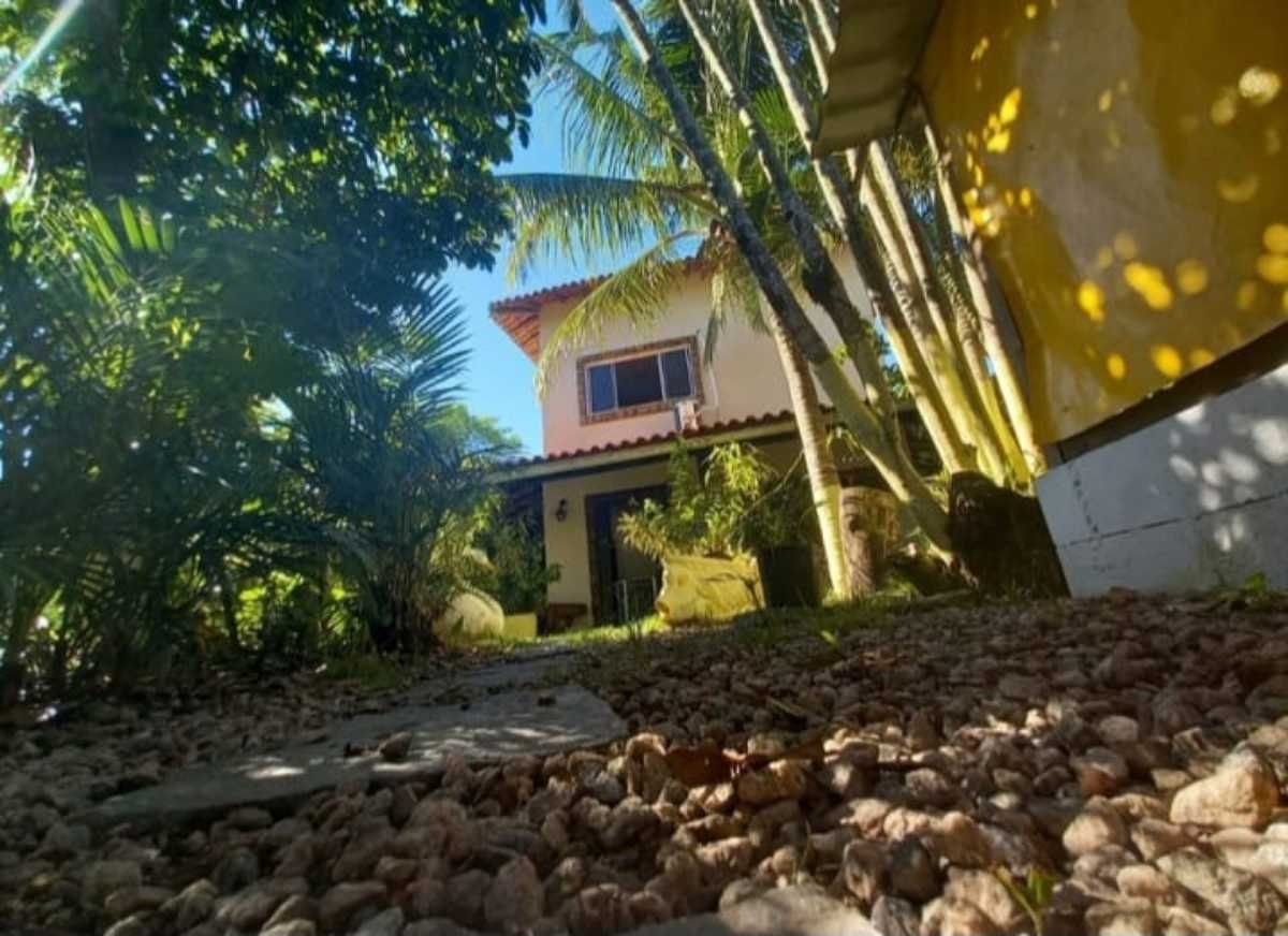 Casa à venda com 3 quartos, 360m² - Foto 2