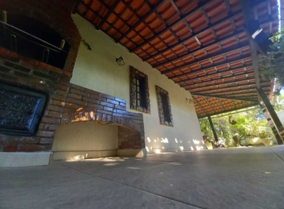 Casa à venda com 3 quartos, 360m² - Foto 19