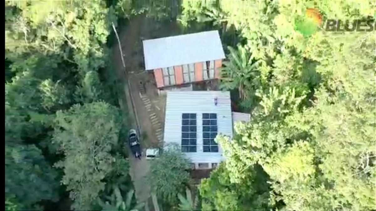Casa à venda com 6 quartos, 250m² - Foto 10