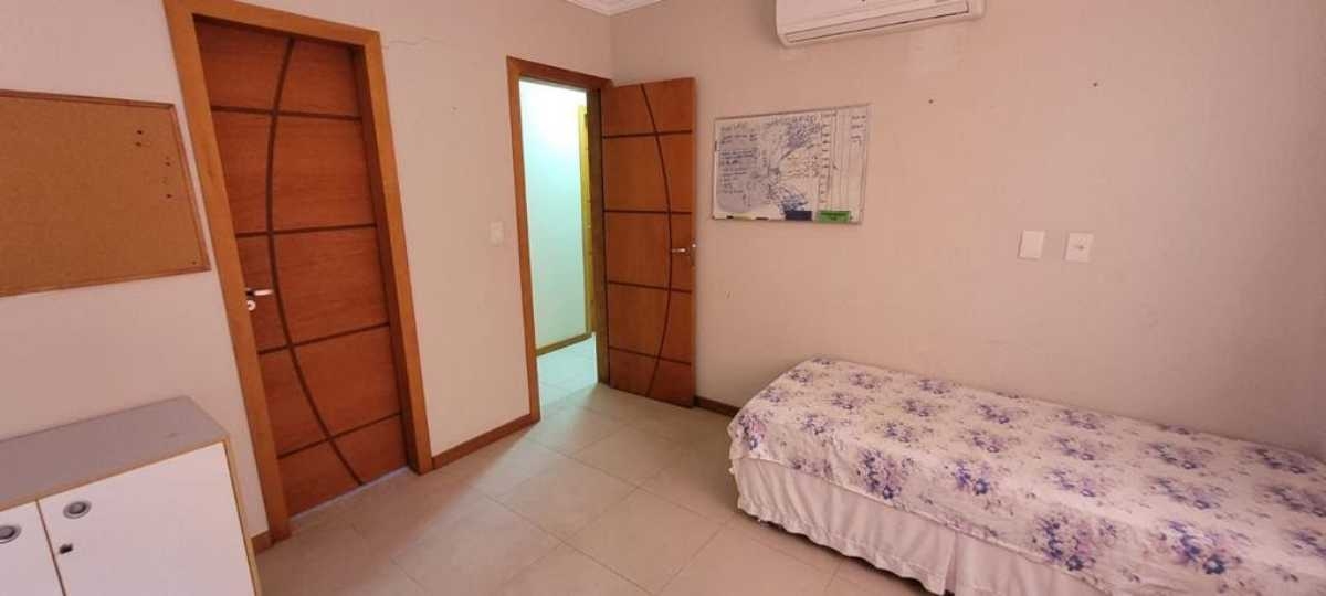 Casa à venda com 3 quartos, 200m² - Foto 20
