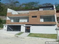#Real1344 - Casa Triplex para Venda em Rio de Janeiro - RJ