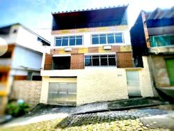 #Real1584 - Casa para Venda em Rio de Janeiro - RJ