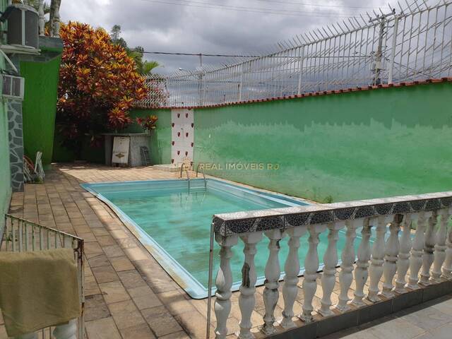 #Real872 - Casa Duplex para Venda em Rio de Janeiro - RJ