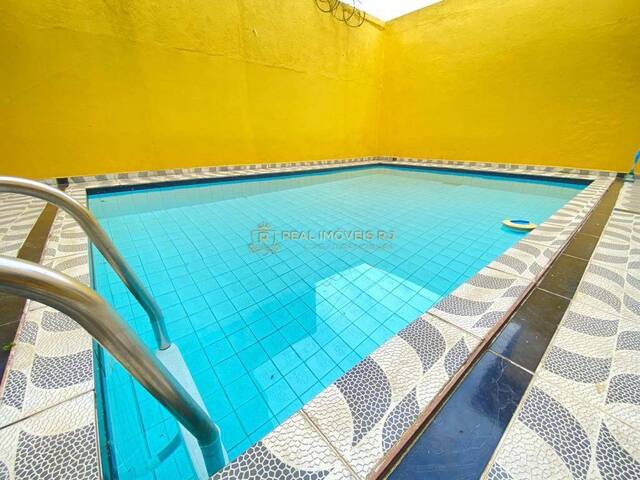 #Real1548 - Casa para Venda em Rio de Janeiro - RJ