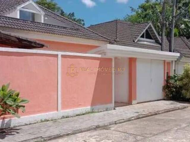 #Real1247 - Casa Duplex para Venda em Rio de Janeiro - RJ