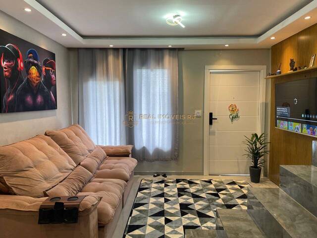 #Real1415 - Casa Duplex para Venda em Rio de Janeiro - RJ