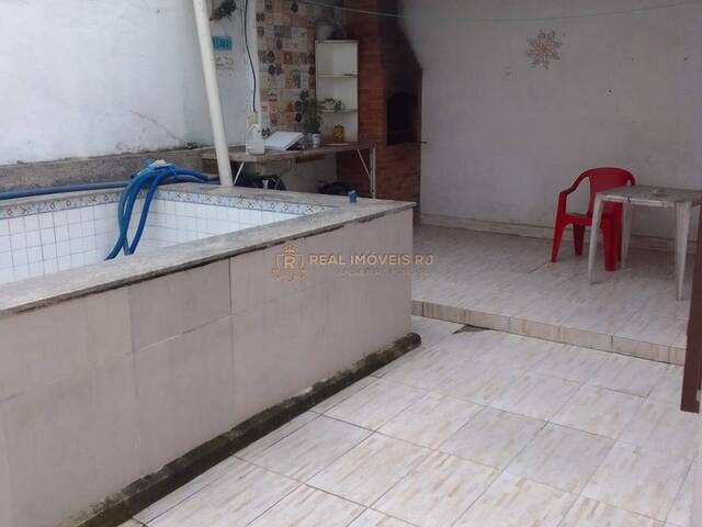 #Real1656 - Casa Duplex para Locação em Rio de Janeiro - RJ