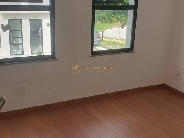 #Real1667 - Casa Duplex para Locação em Rio de Janeiro - RJ