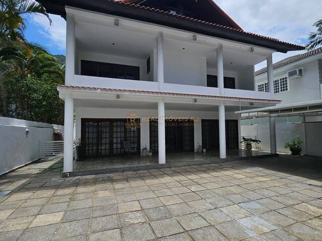 #Real1364 - Casa Duplex para Venda em Rio de Janeiro - RJ