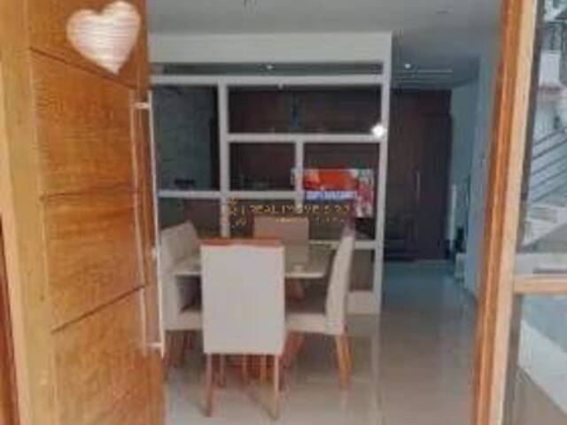 #Real1720 - Casa para Venda em Rio de Janeiro - RJ