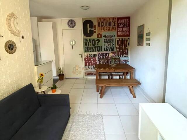 #Real1753 - Apartamento para Venda em Rio de Janeiro - RJ