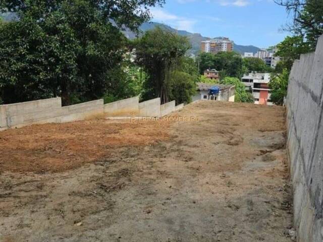 #Real1880 - Terreno para Venda em Rio de Janeiro - RJ
