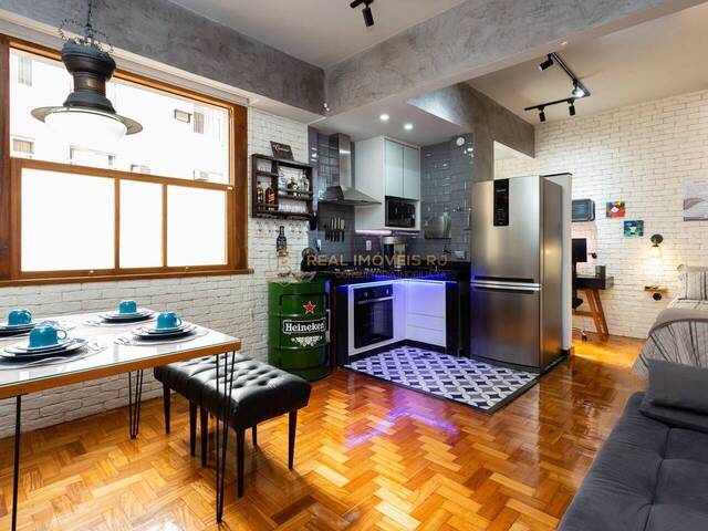 #Real2073 - Apartamento para Venda em Rio de Janeiro - RJ