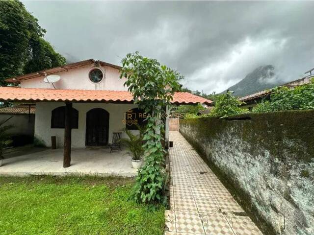 #Real2092 - Casa para Venda em Angra dos Reis - RJ