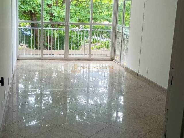#Real2097 - Apartamento para Venda em Rio de Janeiro - RJ