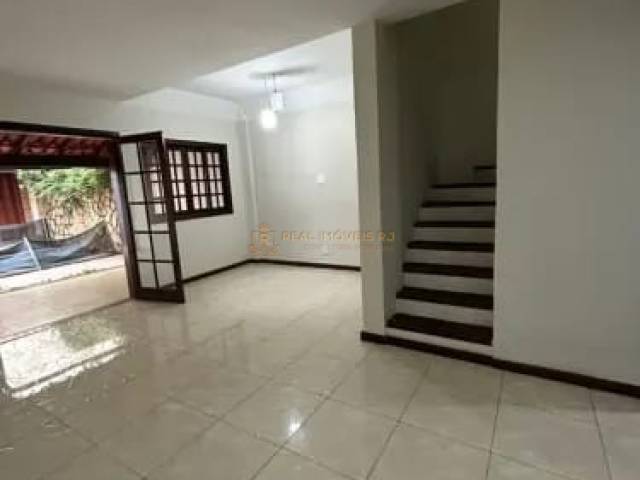 #Real2247 - Casa Triplex para Venda em Rio de Janeiro - RJ
