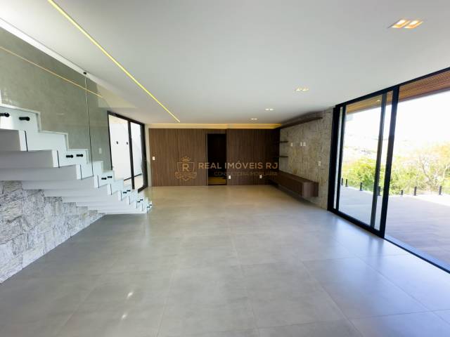 #Real2287 - Casa Duplex para Venda em Areal - RJ