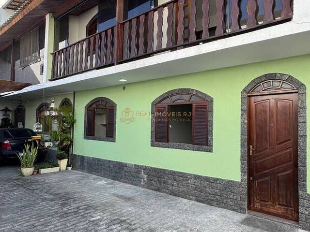 Venda em Vila Valqueire - Rio de Janeiro