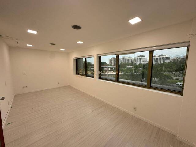 #Real2410 - Sala para Locação em Rio de Janeiro - RJ