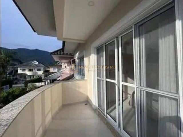 #Real2430 - Casa Duplex para Venda em Rio de Janeiro - RJ