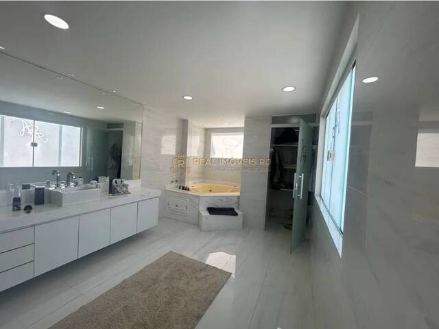 Casa Duplex para Venda em Rio de Janeiro - 3