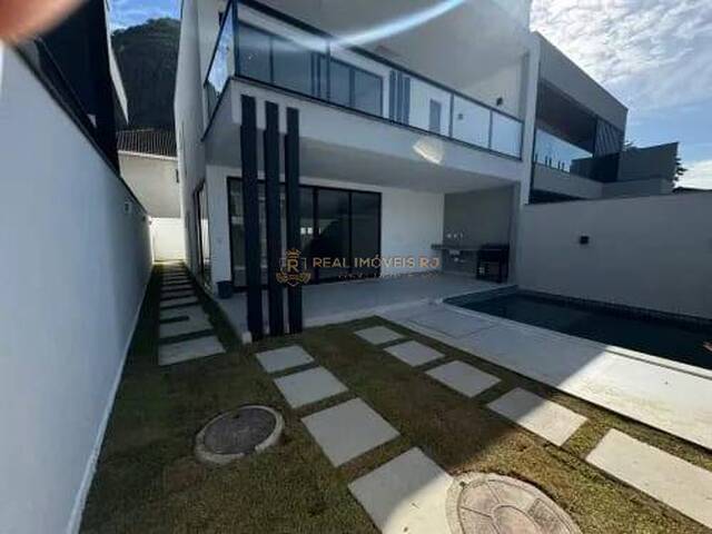 Casa Duplex para Venda em Rio de Janeiro - 2