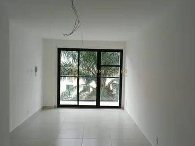 #Real2531 - Apartamento para Venda em Rio de Janeiro - RJ