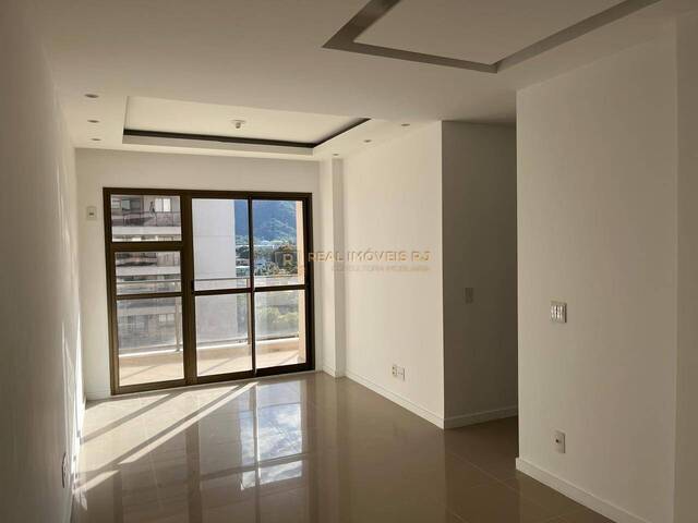 #2801 - Apartamento para Venda em Rio de Janeiro - RJ