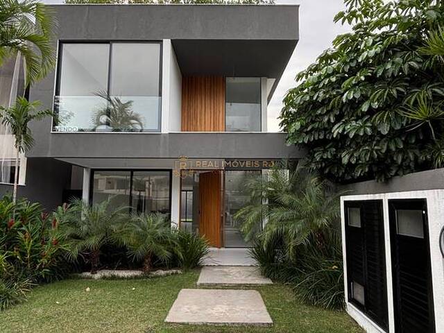 #Real2695 - Casa Triplex para Venda em Rio de Janeiro - RJ