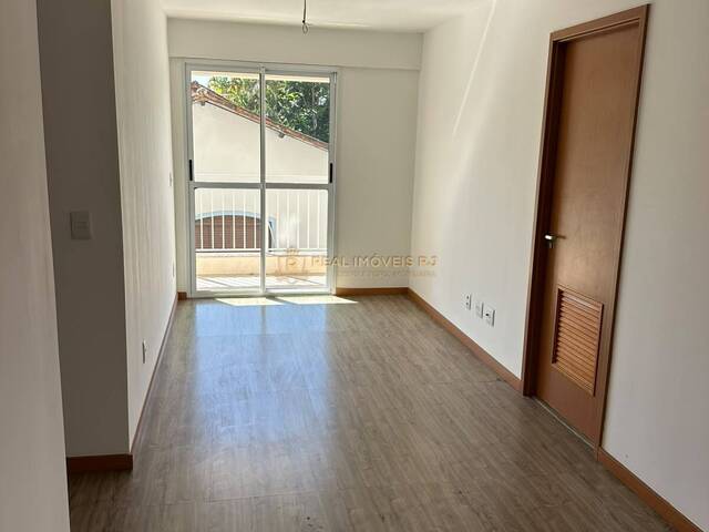 #Real2720 - Apartamento para Venda em Rio de Janeiro - RJ