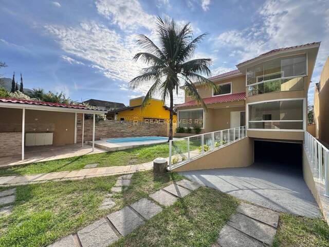 #Real2768 - Casa Duplex para Venda em Rio de Janeiro - RJ
