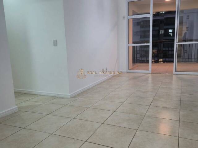 #Real2772 - Apartamento para Locação em Rio de Janeiro - RJ