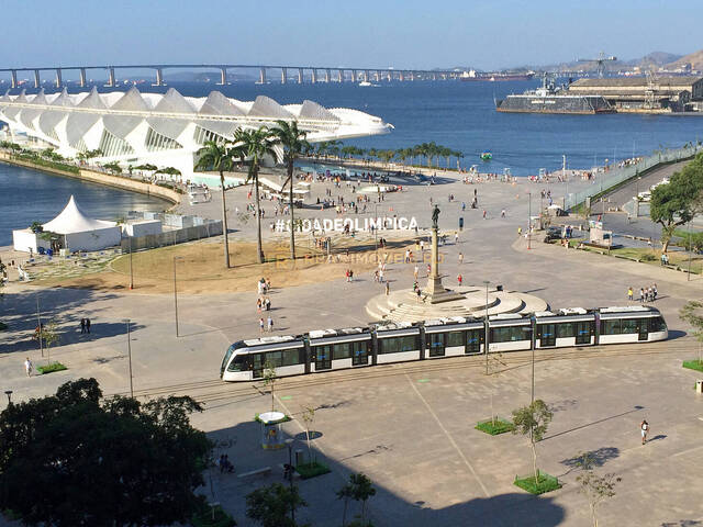 #2043 - Apartamento para Venda em Rio de Janeiro - RJ