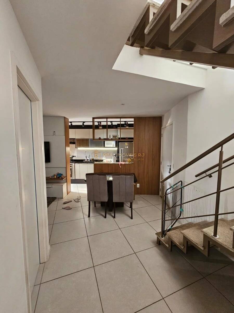 Cobertura à venda com 3 quartos, 122m² - Foto 2