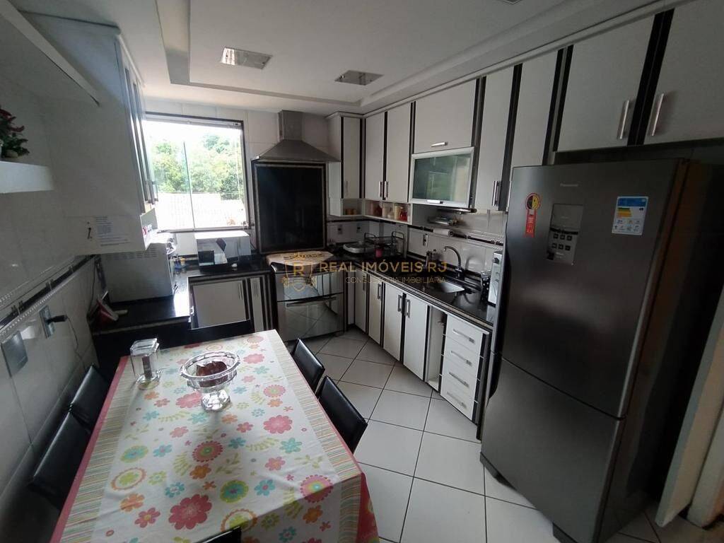 Casa, 3 quartos, 200 m² - Foto 5