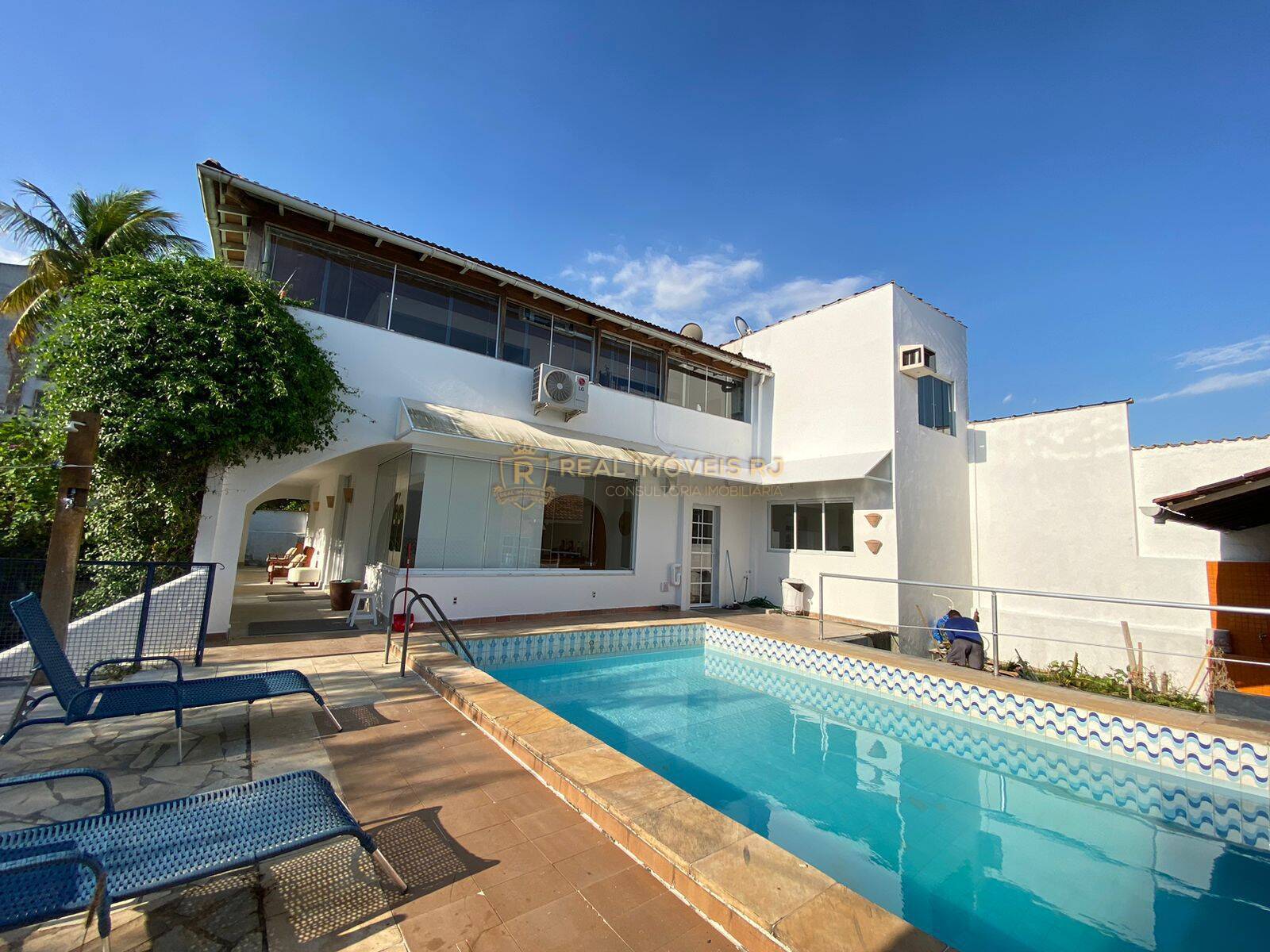 Casa, 4 quartos, 318 m² - Foto 2