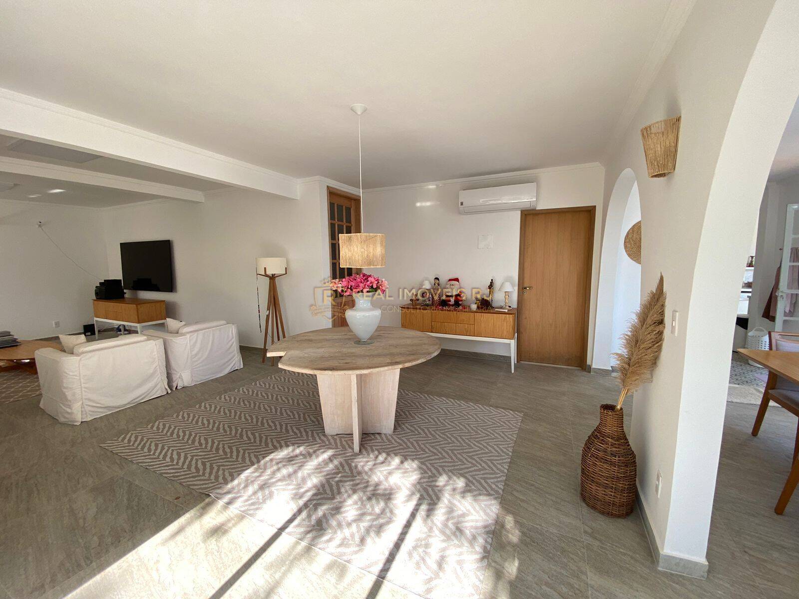 Casa, 4 quartos, 318 m² - Foto 9